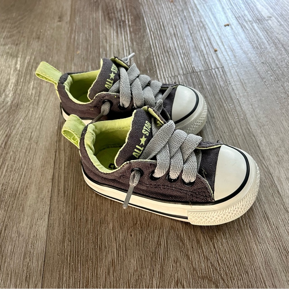 Toddler Gray and Green converse